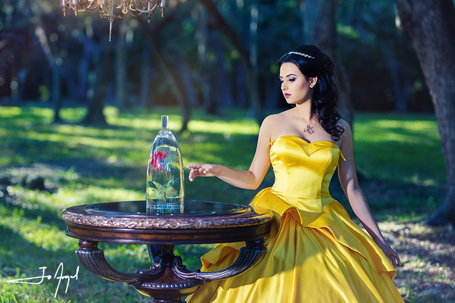 Beauty-and-the-Beast-Quince-Photoshoot-03