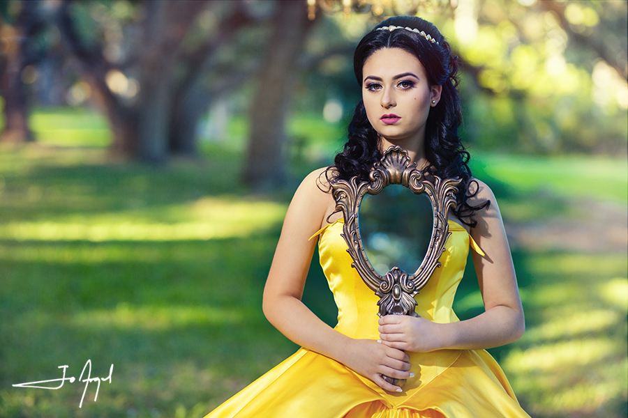 Beauty-and-the-Beast-Quince-Photoshoot-05